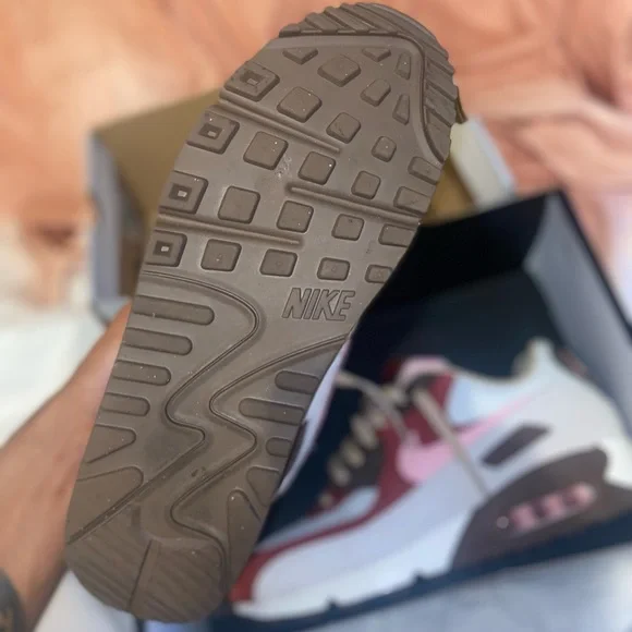Nike Air Max 90 “Bacon” - Picture 9 of 11